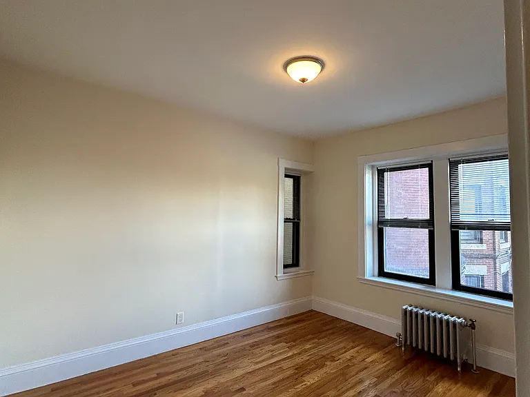 504 Beacon St #15 — Photo 11