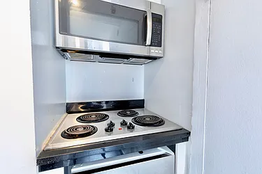 Rented by Manhattan Realty Group