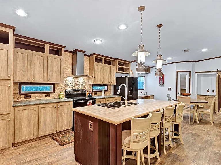 271 Shoreline Dr — Photo 10
