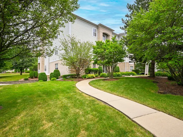 1267 W Lake St APT 303, Addison, IL 60101