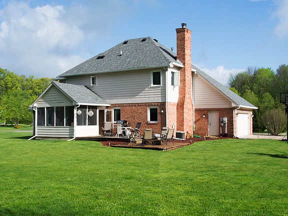 3rd image of 6459 W Highland Ln