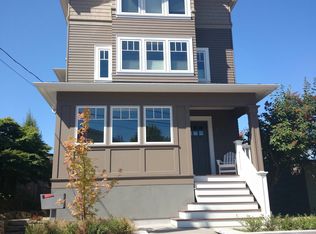 5531 Canfield Pl N, Seattle, WA 98103