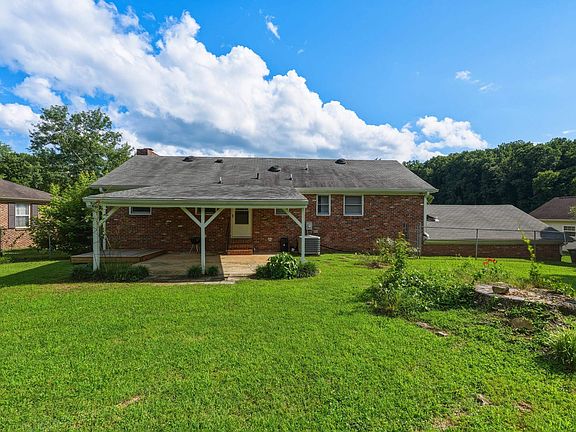 5th image of 103 Creekwood Cir