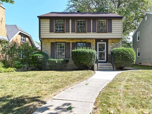 4828 North Newhall STREET, Whitefish Bay, WI 53217