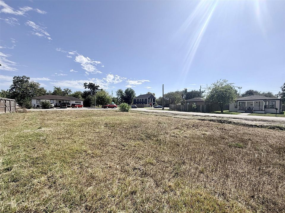 1st image of 6201 Fairchild St