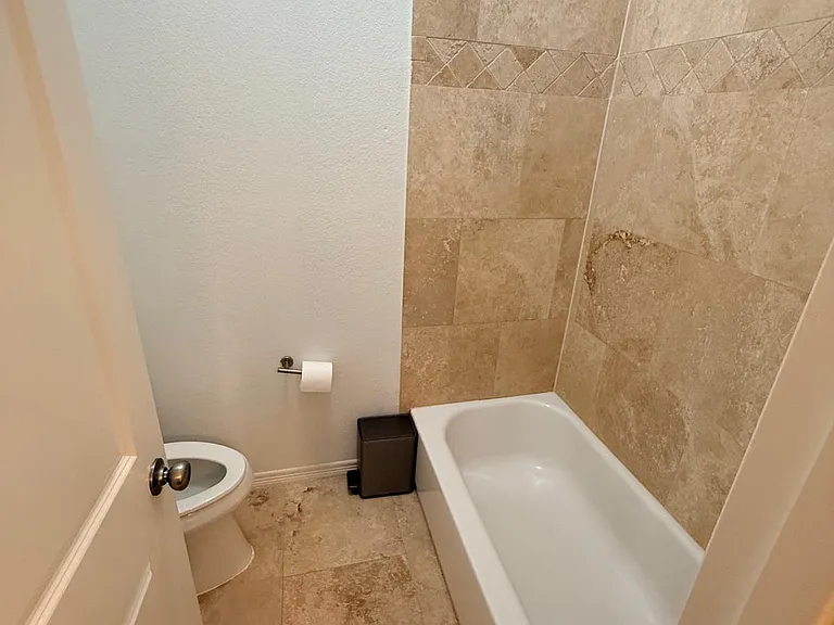 9839 Planters Row Dr — Photo 20