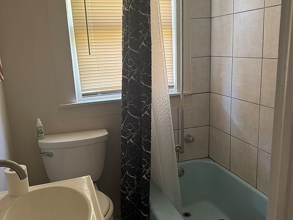 5th image of 1217 Verbena St