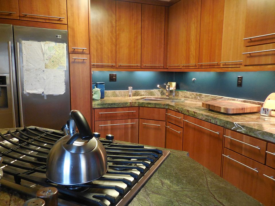 1st image of 1030 E Lancaster Ave APT 228