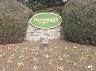 43 Hampshire Dr, Plainsboro, NJ 08536