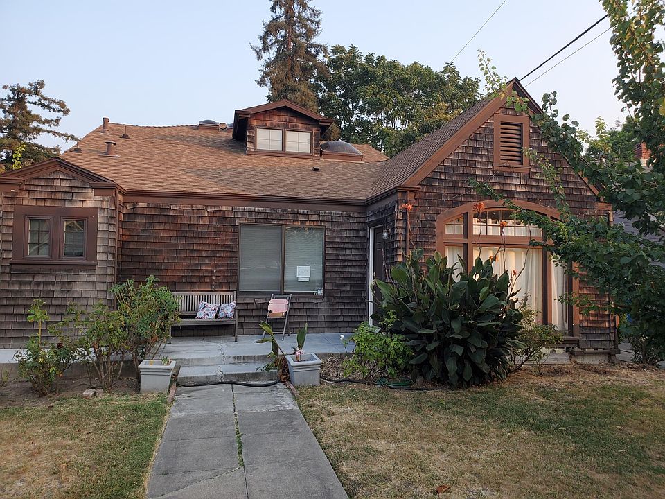 1st image of 550 Park Ct