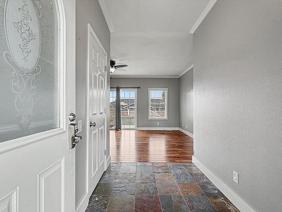 5th image of 1203 Edgeview Dr