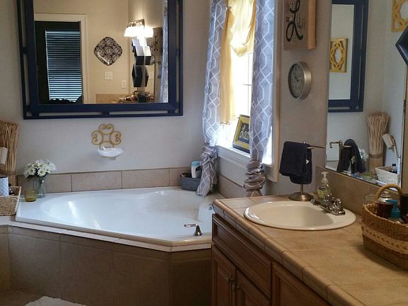 Master Bath - 10/2015
