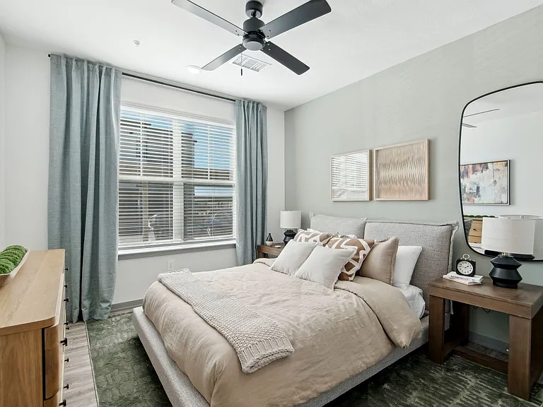 The Maddox Luxury Apartments — Photo 42