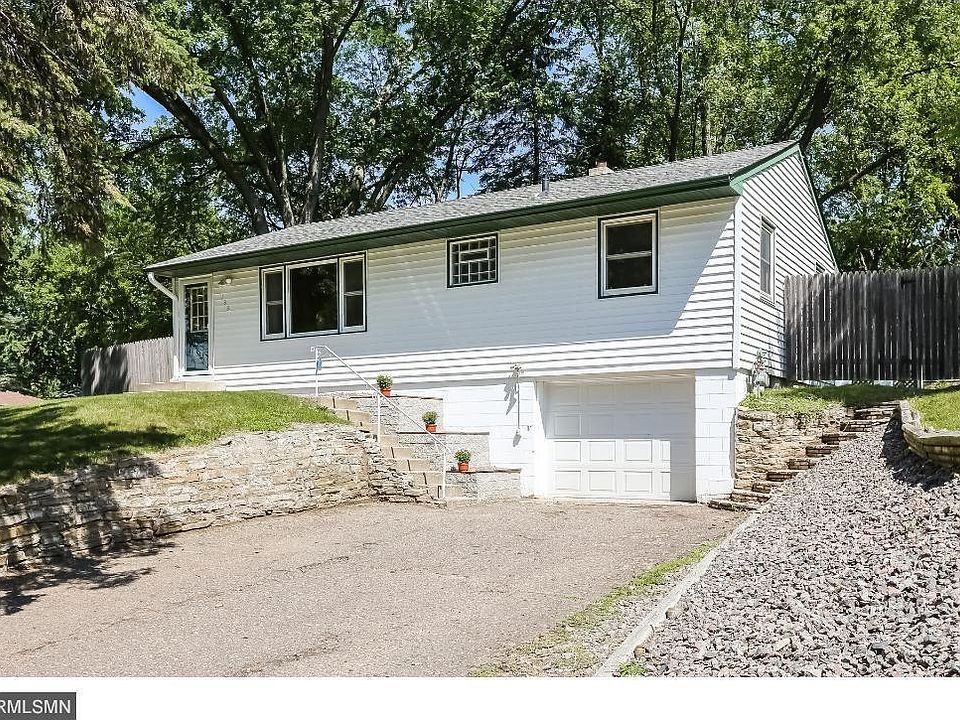 1st image of 133 Kingston Ave