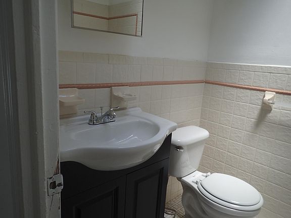 Bath located Upper level