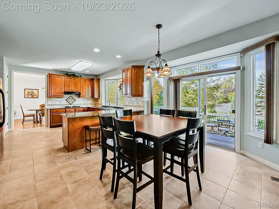18777 Stonewater Blvd, photo 10