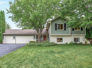 9180 Polaris Ln N, Maple Grove, MN 55369