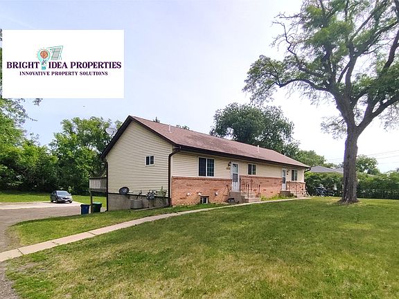 4th image of 14432 15th Ave N #1