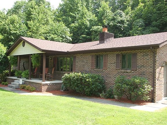 2nd image of 143 Honeysuckle Ln