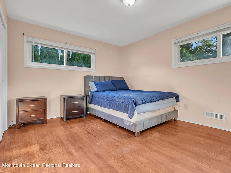 872 Red Oaks Dr — Photo 12