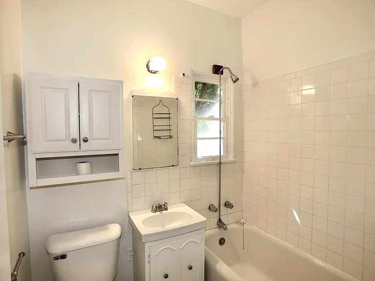 364 Cliff Dr #7 — Photo 4