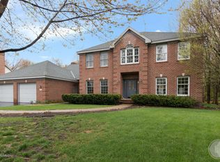 105 Bay Meadows Dr, Holland, MI 49424
