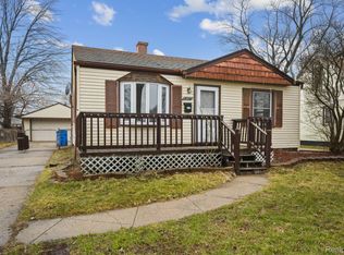 23077 Willard Ave, Warren, MI 48089