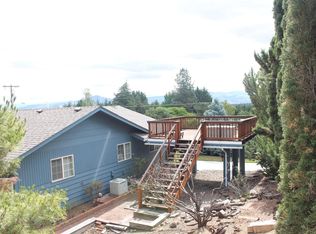 615 Grove St, Jacksonville, OR