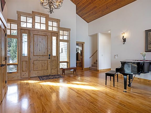 3rd image of 34426 Ridge Rd