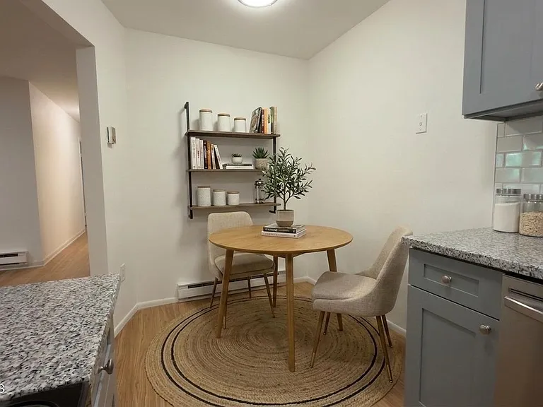 160 Cross Slope Ct #J — Photo 17