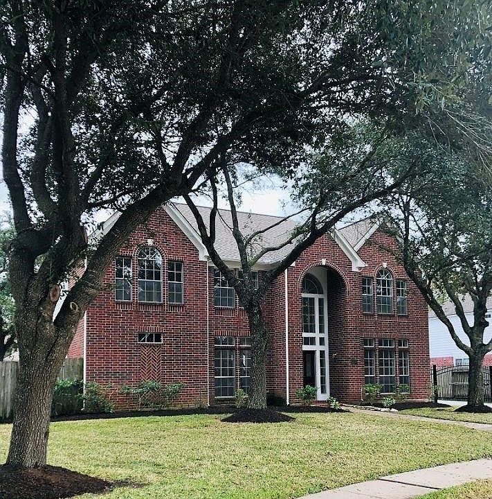 1st image of 3810 Park Center Ct