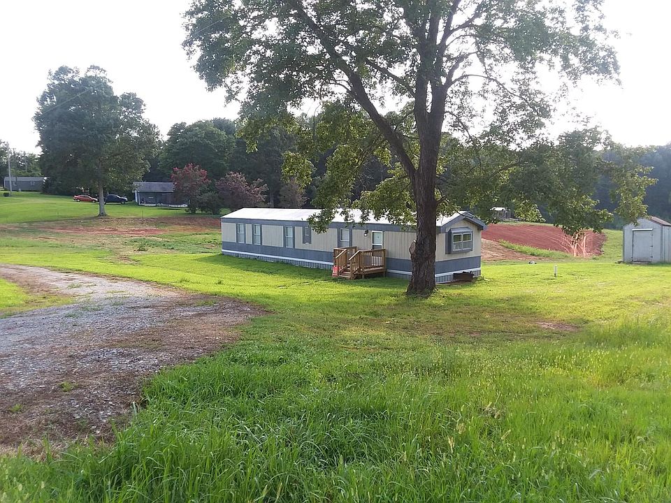 Nice neighborhood .quiet!!