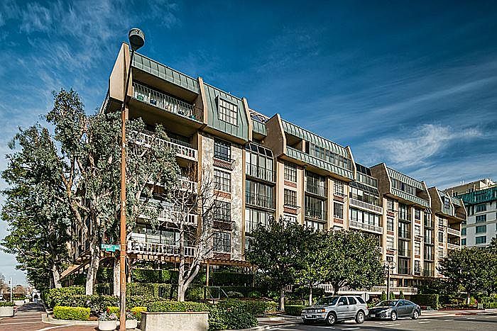 1st image of 555 Laurel Ave APT 504
