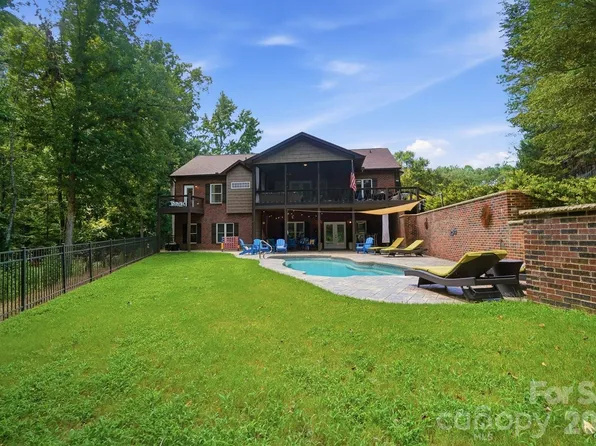2055 Tiger Paw Ln, York, SC 29745