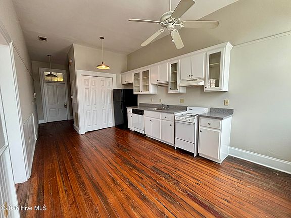 5th image of 1050 Broad St APT F