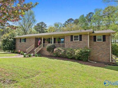 1762 Old Big Cove Rd SE, Owens Cross Roads, AL, 35763