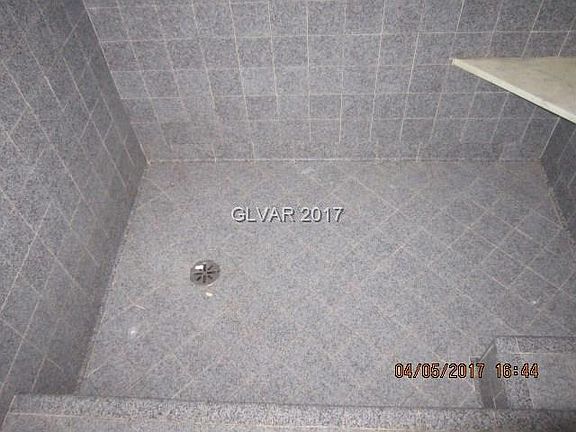 5th image of 4016 San Bernardino Ave