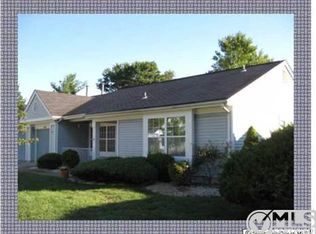 1210B Thornbury Ln, Manchester, NJ 08759
