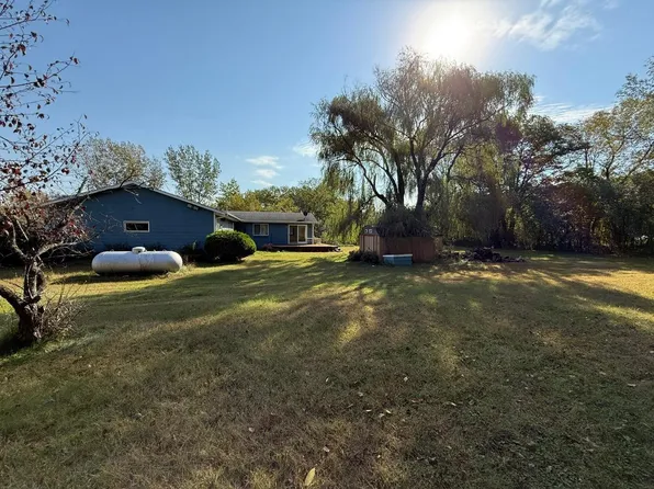 647 127th St NE, Monticello, MN 55362