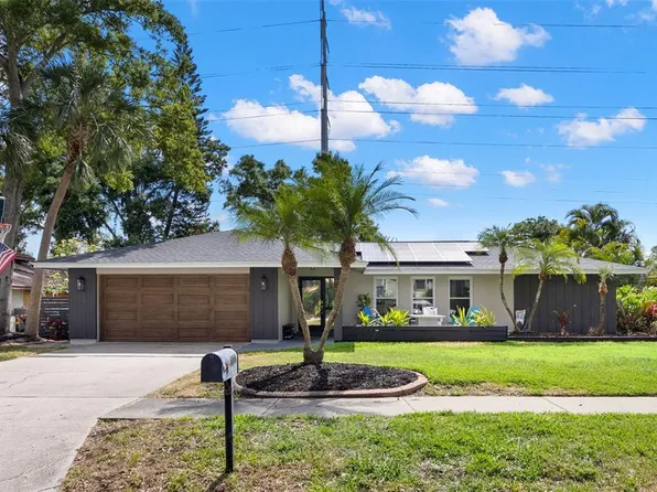 820 Hickory Ln, Palm Harbor, FL 34683