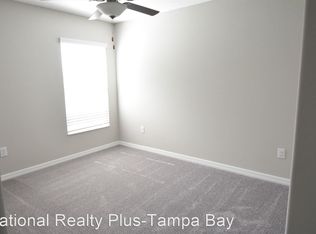 3218 Summer Cruise Dr, Valrico, FL 33594