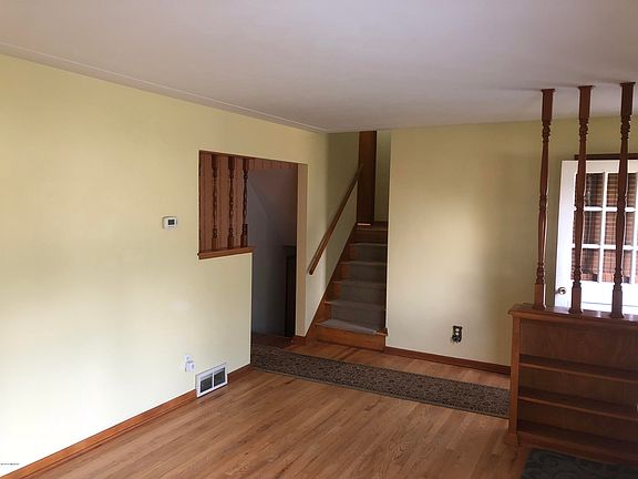 2nd image of 4060 42nd St SW