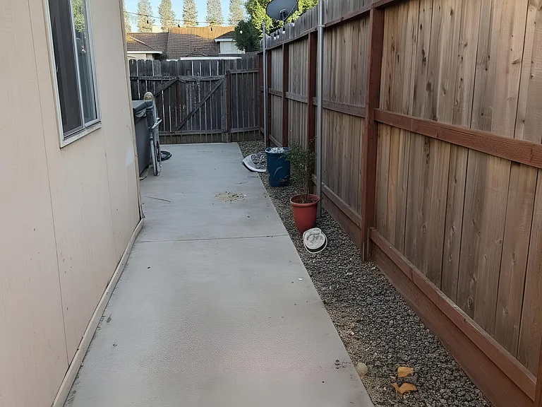 276 Reardon St — Photo 9