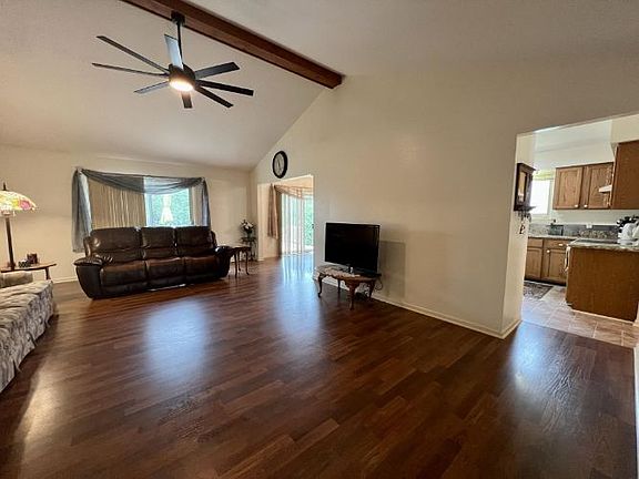 3rd image of 5135 Sandalwood Dr