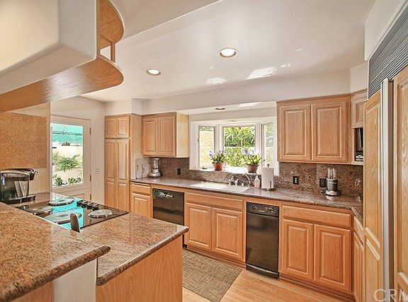 3rd image of 2632 Circle Dr