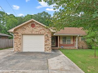 303 E Pandora Dr, Goose Creek, SC 29445