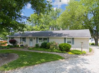 5725 Grove St, Louisville, OH