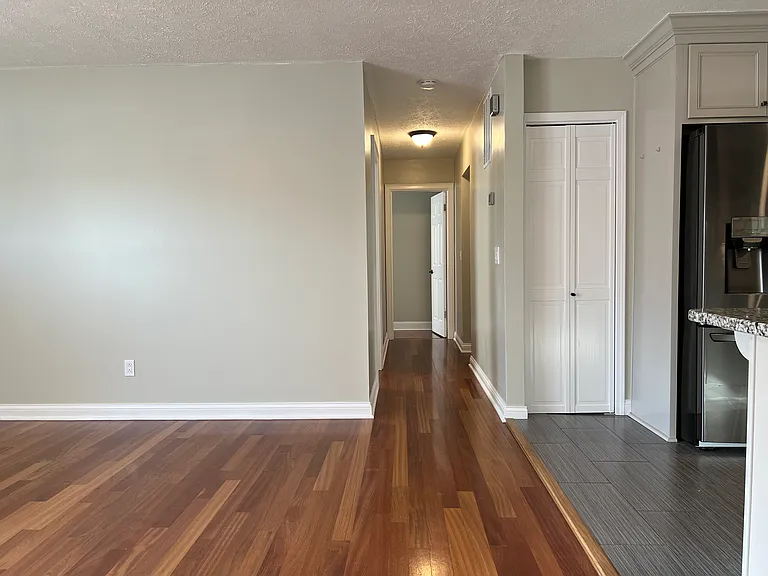 331 Madison Dr — Photo 19