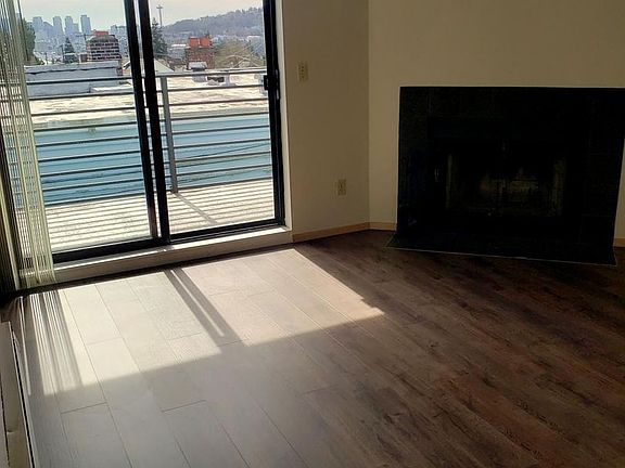 2nd image of 3940 Wallingford Ave N APT 306