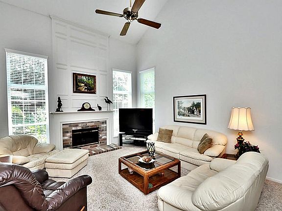 3rd image of 8703 Rocky Valley Dr
